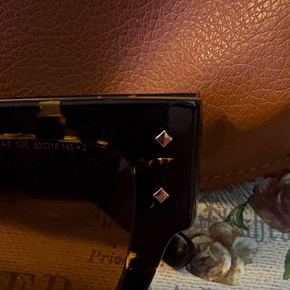 MCM Black and Brown Tortoise Sunglasses with  Branded Carrying Case - Picture 3 of 11